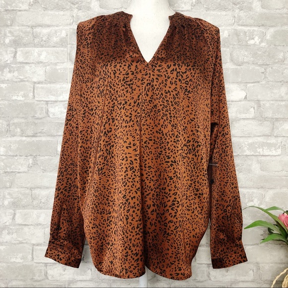 BISHOP + YOUNG Denali Leopard Print Long Sleeve Blouse Size Large - Picture 1 of 16